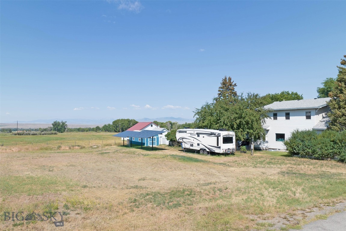 204 Boundary Street Property Photo 34