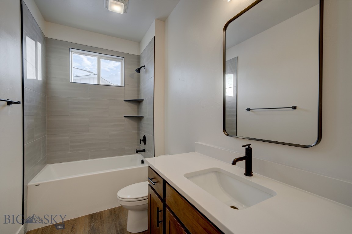 1510 Cyril Way Property Photo 4