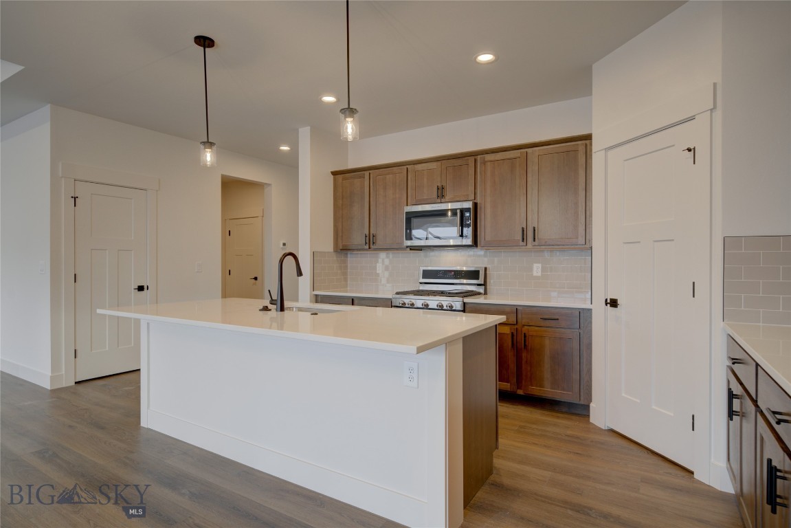 1510 Cyril Way Property Photo 8