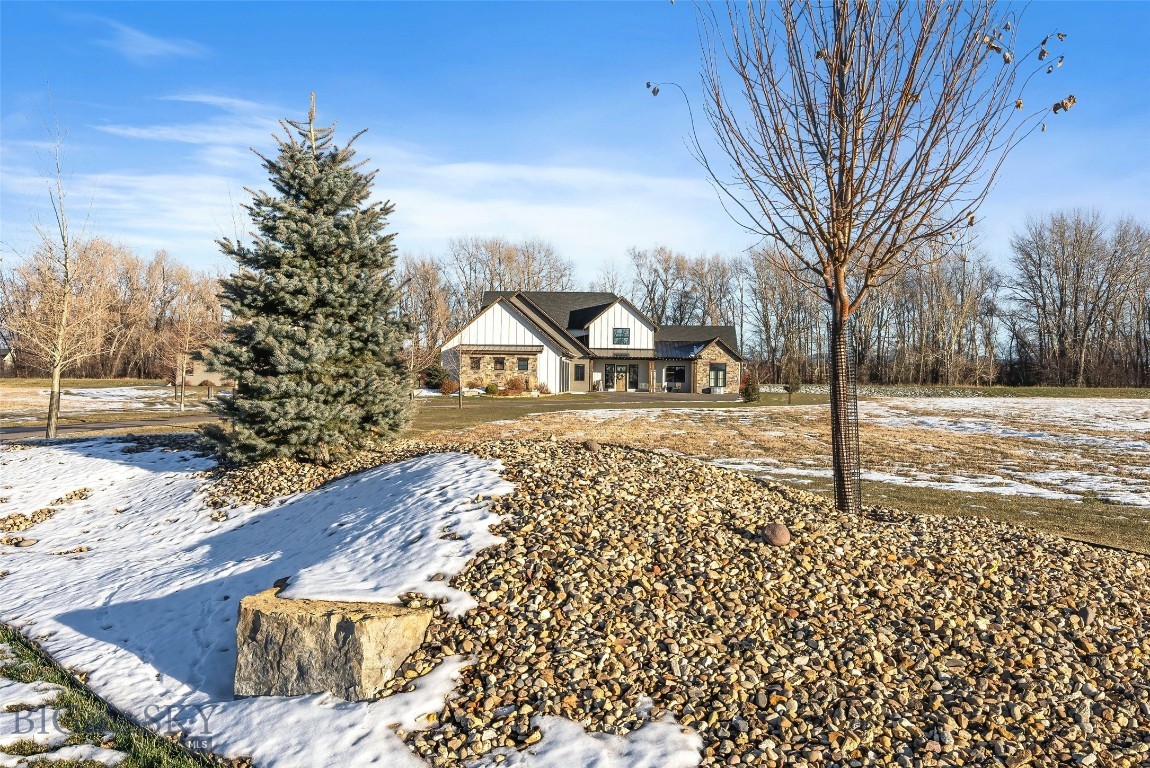 4807 Jordan Spur Road Property Photo 3