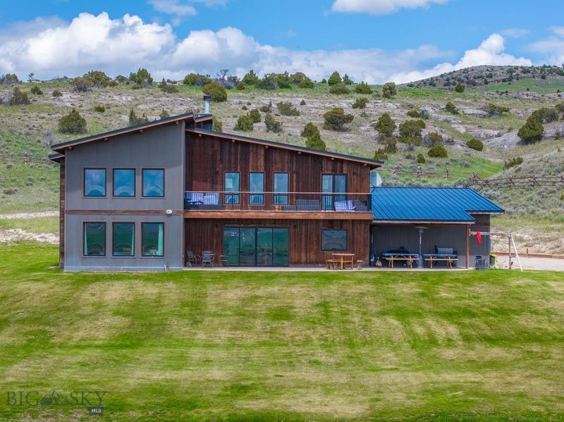 251 Fawn Meadow Property Photo