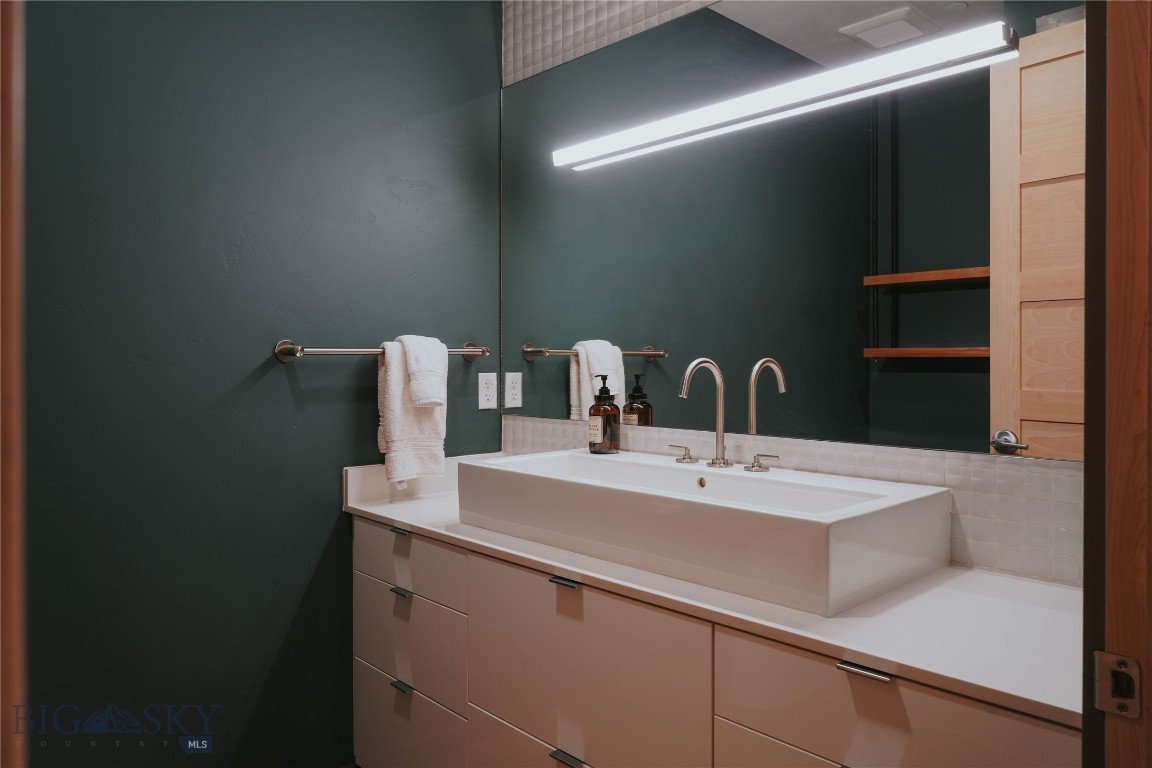 99 Town Center Avenue Unit R3 Property Photo 25