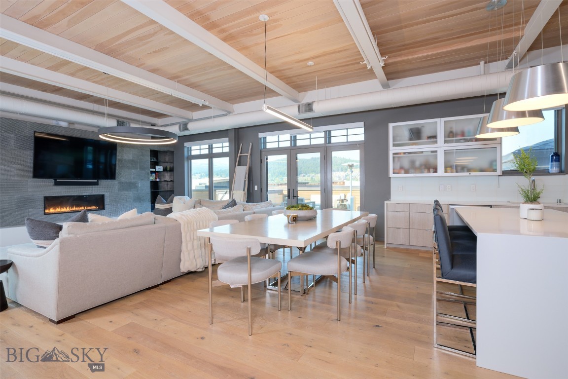 99 Town Center Avenue Unit R2 Property Photo 3