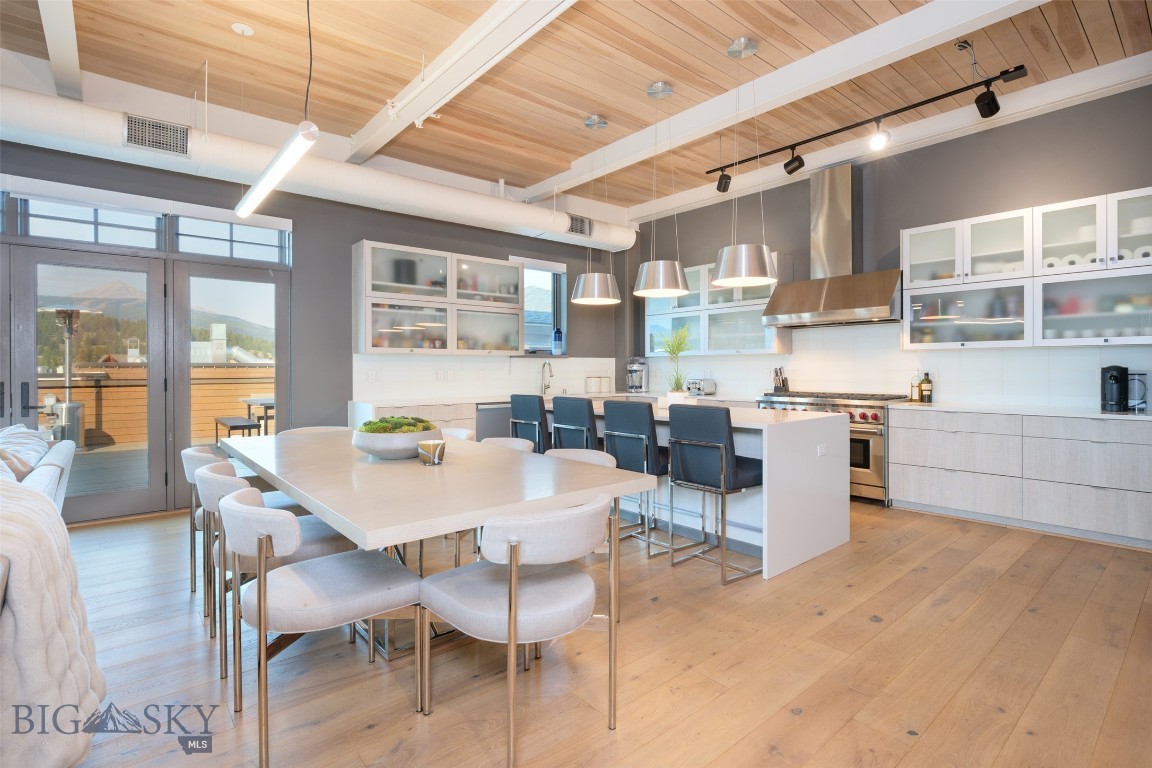 99 Town Center Avenue Unit R2 Property Photo 6