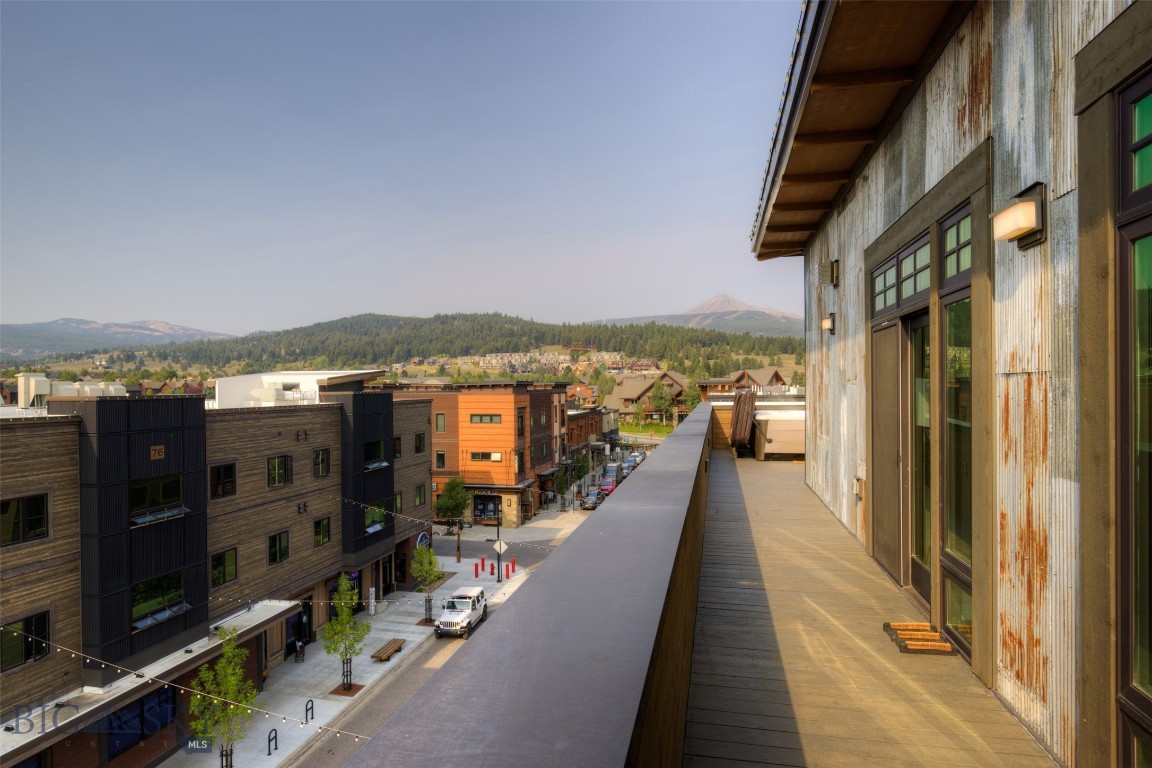 99 Town Center Avenue Unit R2 Property Photo 17