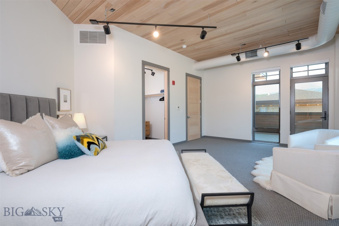 99 Town Center Avenue Unit R2 Property Photo 20