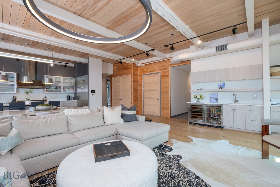 99 Town Center Avenue Unit R2 Property Photo 51