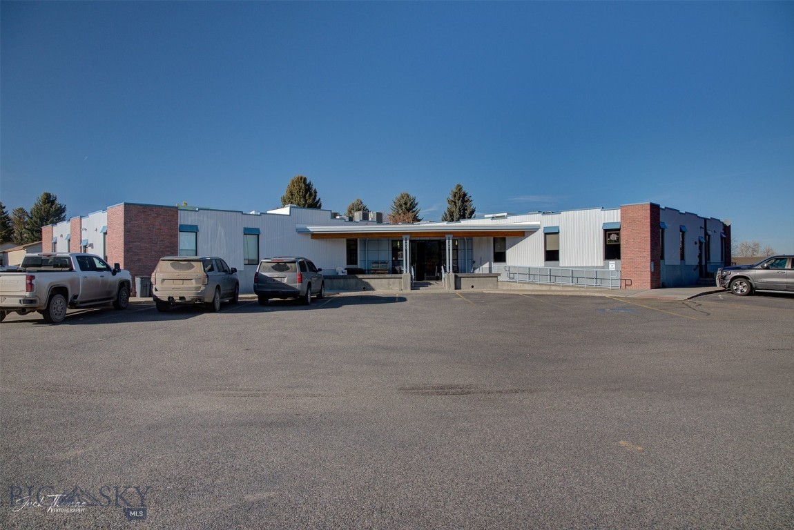 2501 Belt View Drive Property Photo