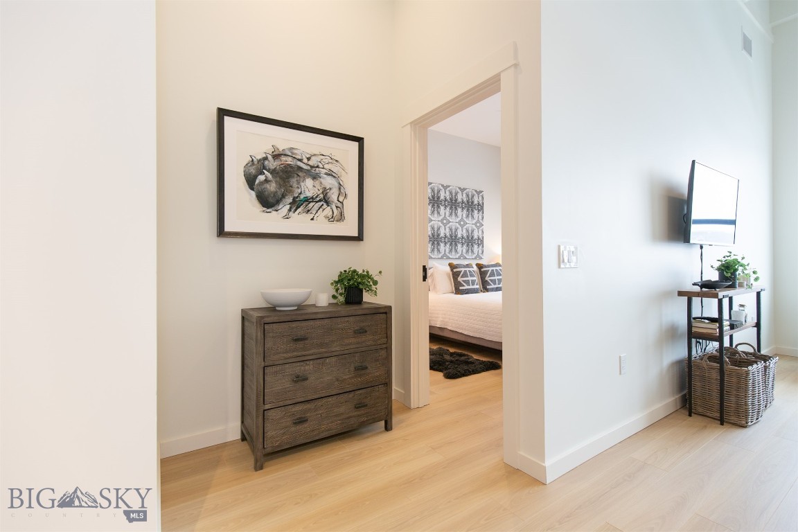 515 W Aspen Street 317 Property Photo 6