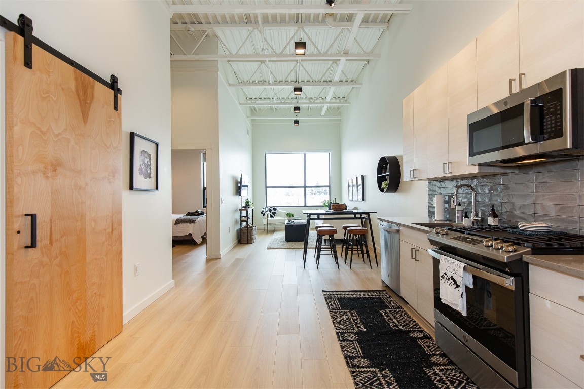 515 W Aspen Street 317 Property Photo 9