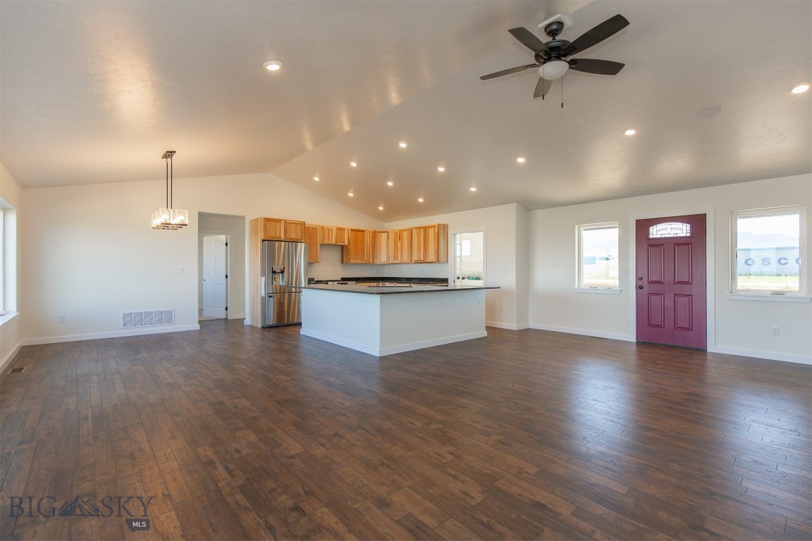 18 Turquoise Lane Property Photo 5