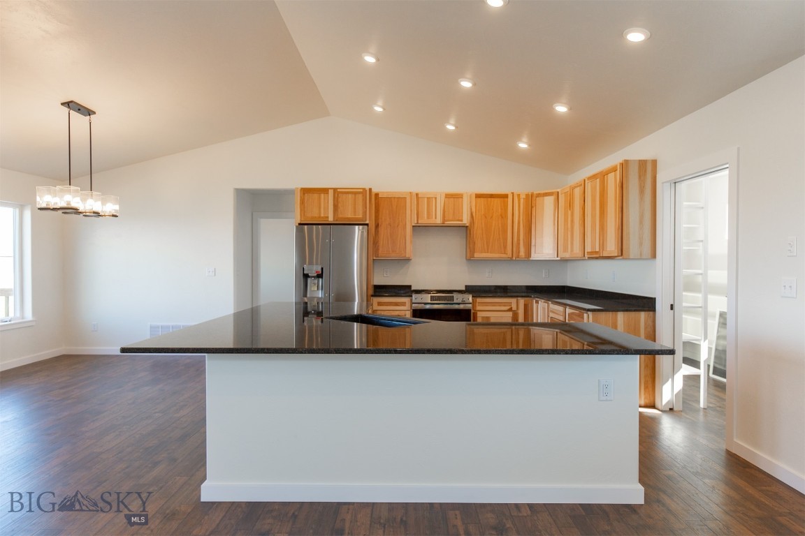 18 Turquoise Lane Property Photo 8