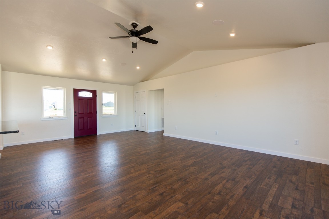 18 Turquoise Lane Property Photo 13