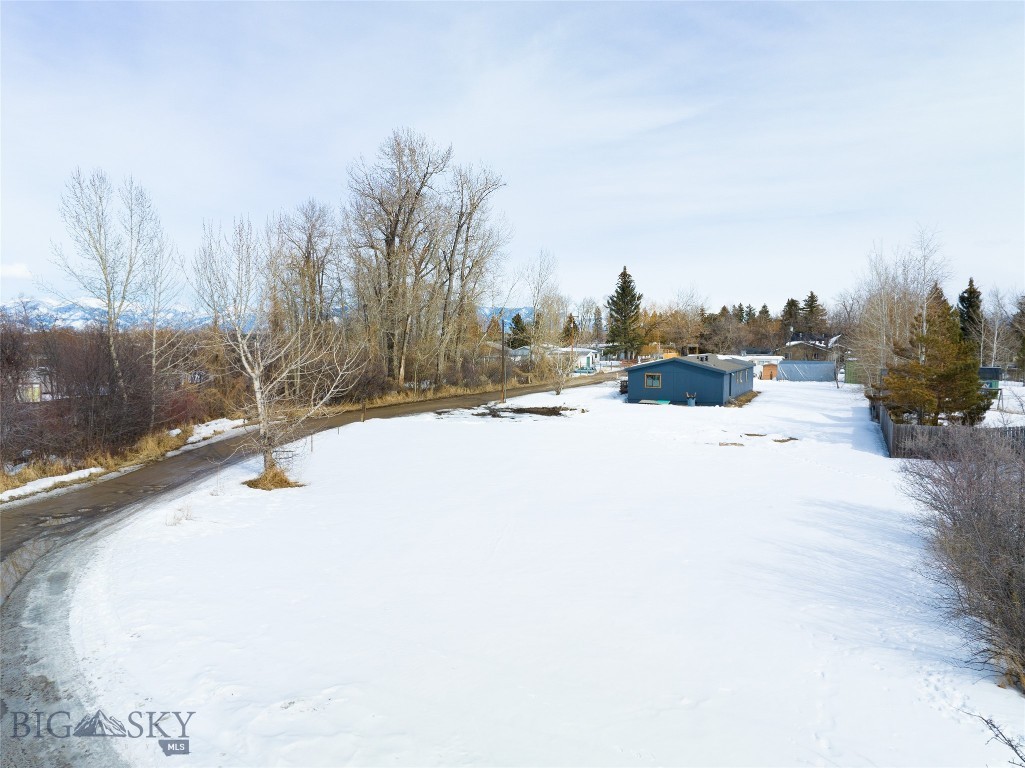 286 Indigo Road Property Photo