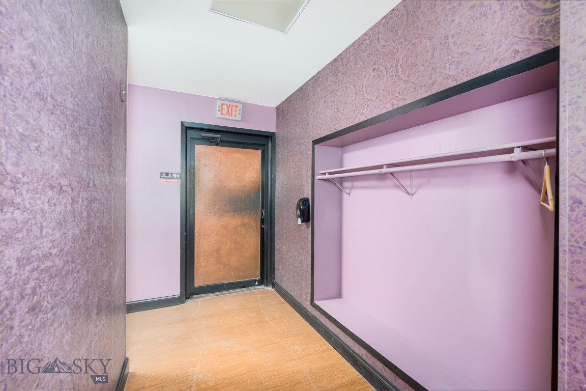 1300 E Commercial Avenue Property Photo 13