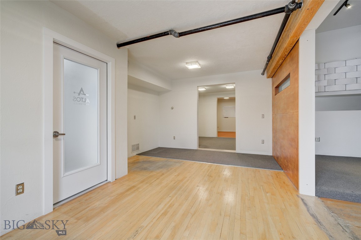 201 S Wallace Avenue B2b Property Photo 7