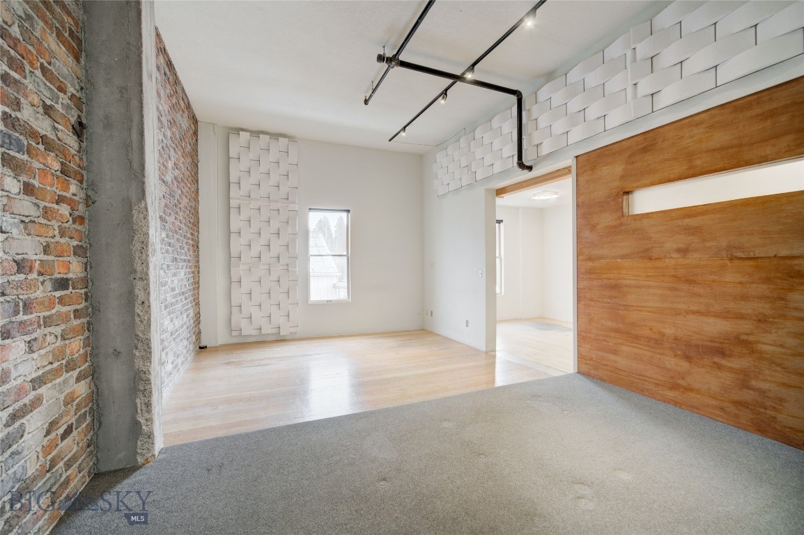201 S Wallace Avenue B2b Property Photo 8