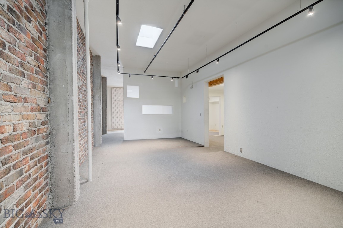 201 S Wallace Avenue B2b Property Photo 11