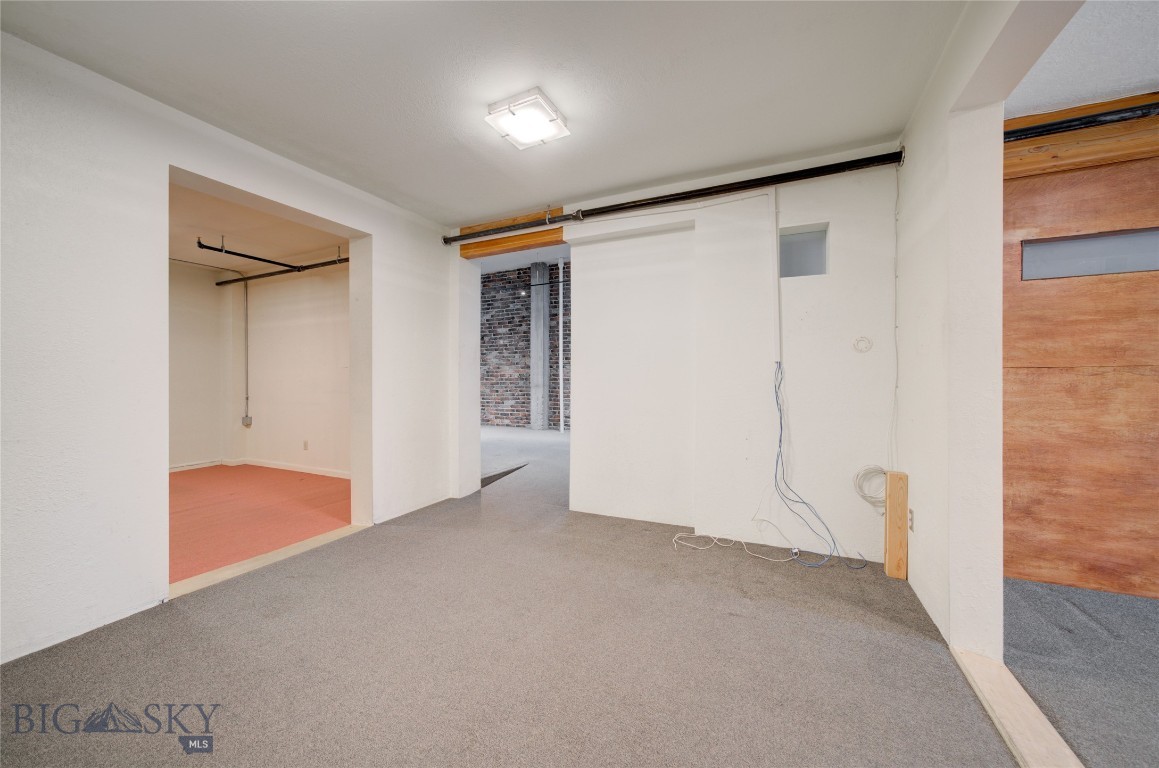 201 S Wallace Avenue B2b Property Photo 12
