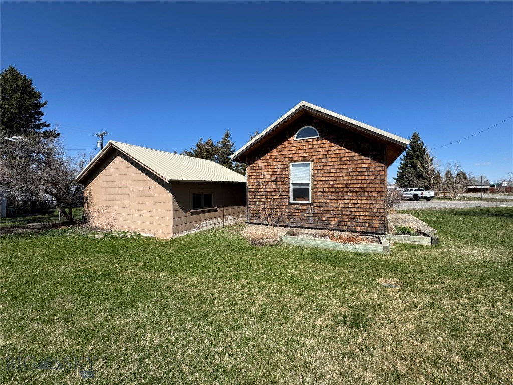 18 Busha St. Property Photo 6