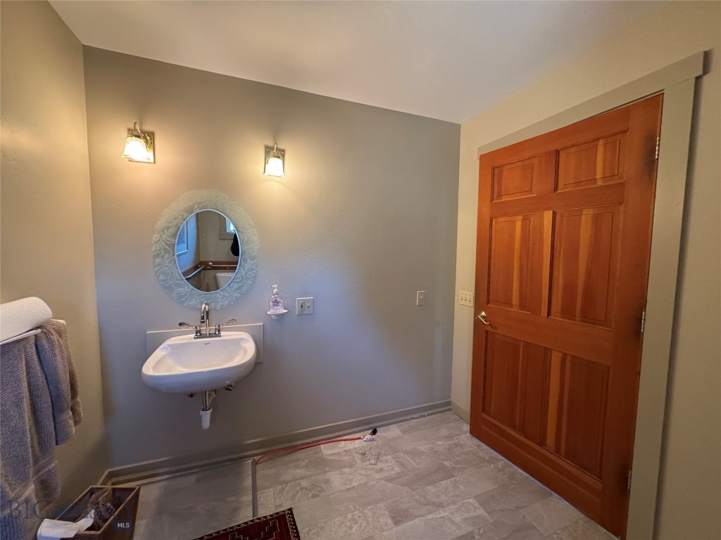 18 Busha St. Property Photo 11