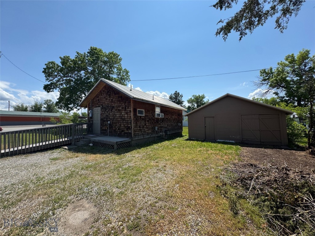 18 Busha St. Property Photo 14