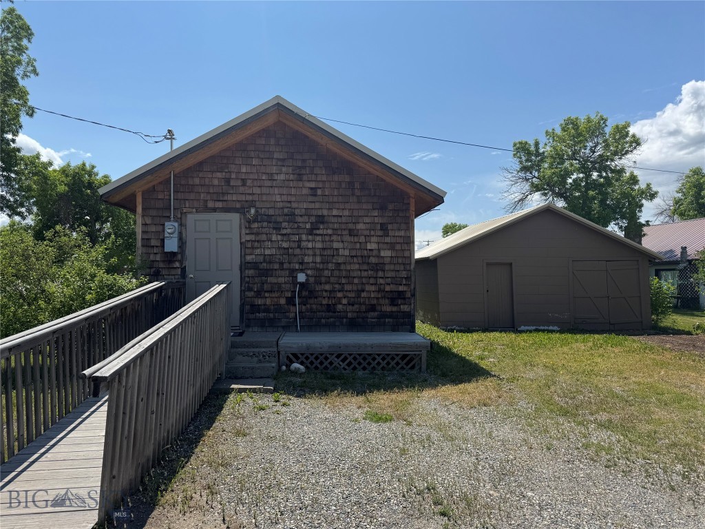 18 Busha St. Property Photo 18
