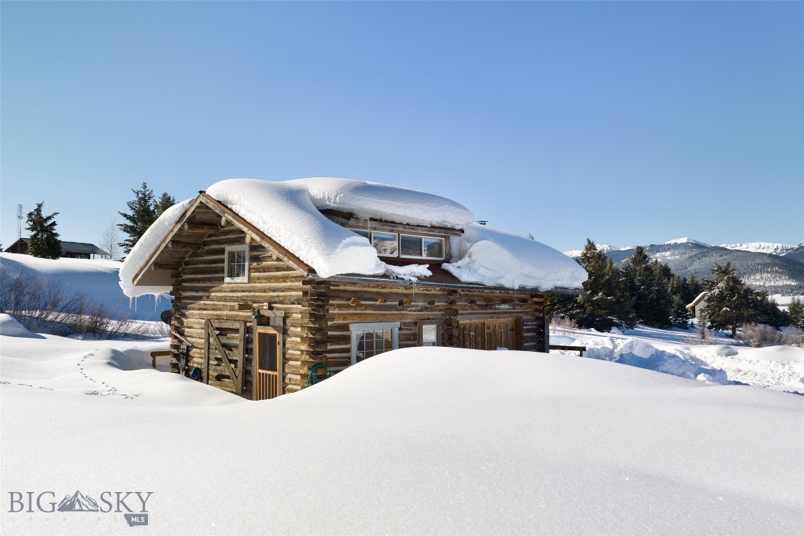 212 Hebgen Lodge Road Property Photo 11