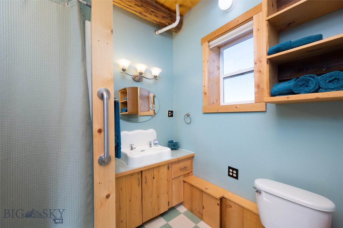 212 Hebgen Lodge Road Property Photo 18