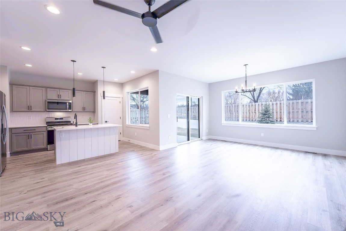 736 Rogers Way Property Photo 1