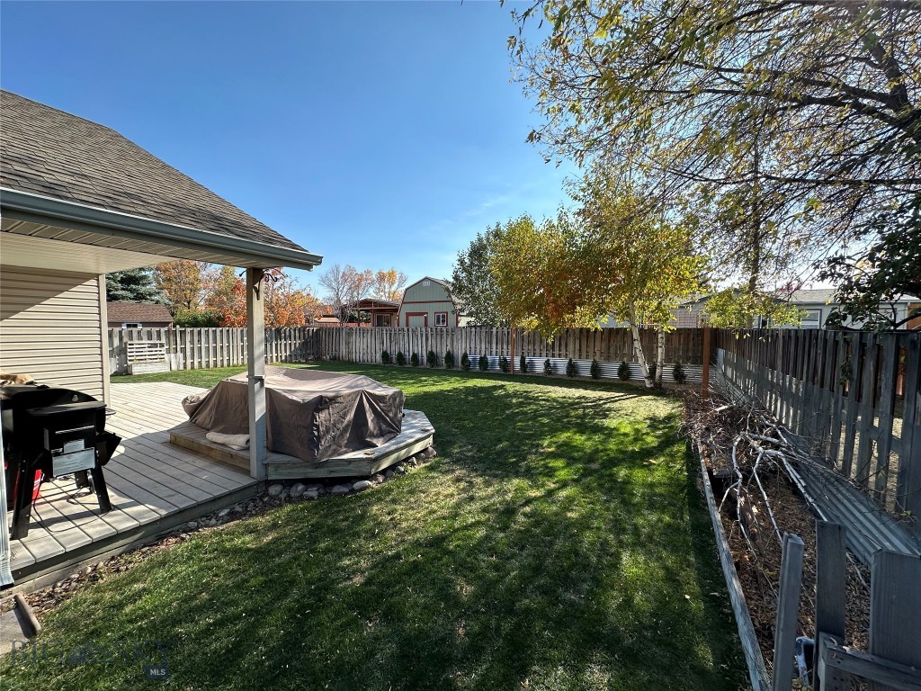 910 Golden West Drive Property Photo 24