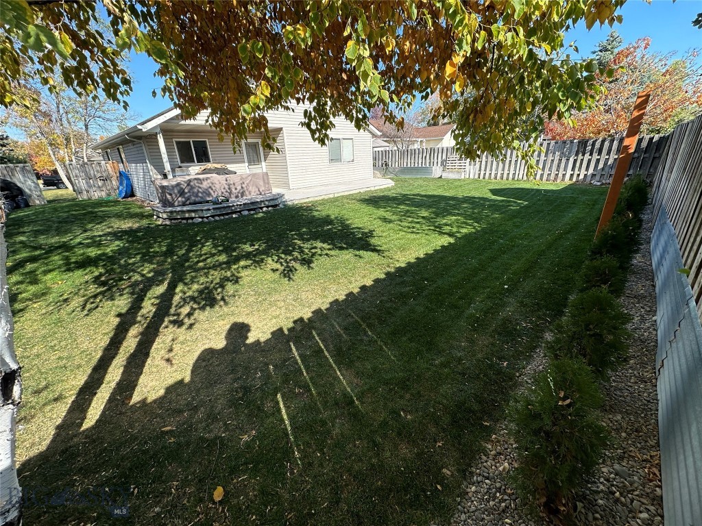 910 Golden West Drive Property Photo 25