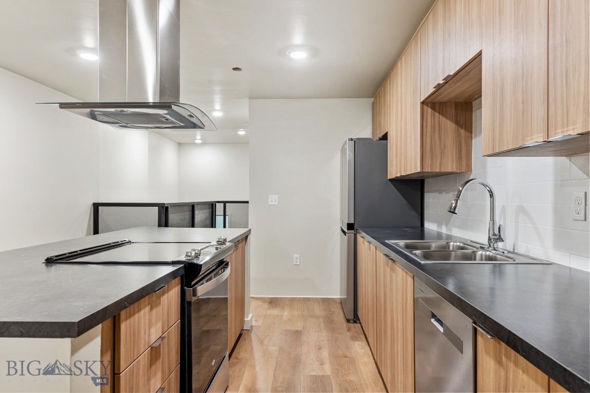 59 E Park Street 101 Property Photo 1