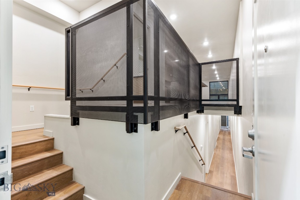 59 E Park Street 101 Property Photo 2