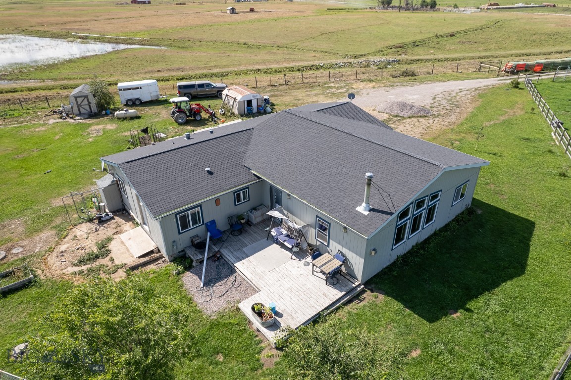 39249 Dellwo Road Property Photo 6