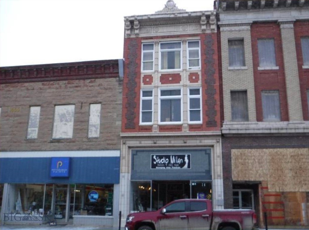 309 W Main Street Property Photo 1