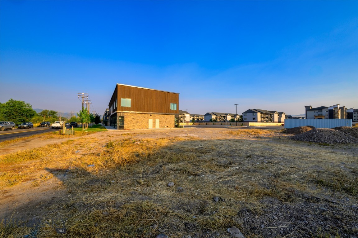 3770 Mullan Road Property Photo 12