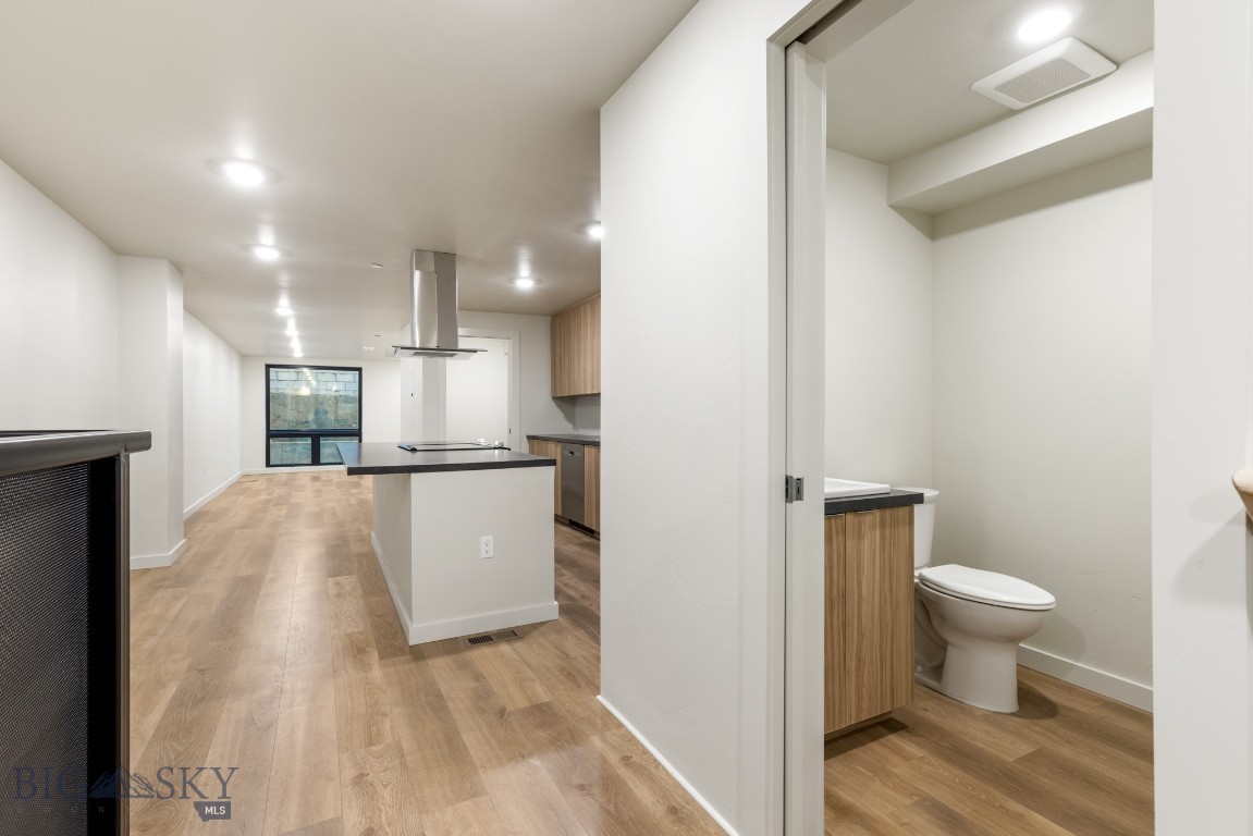 59 E Park Street 102 Property Photo 5