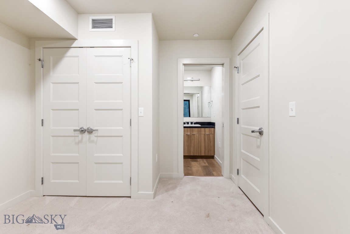 59 E Park Street 102 Property Photo 14