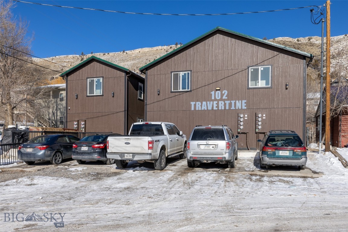 102 Travertine Street Property Photo