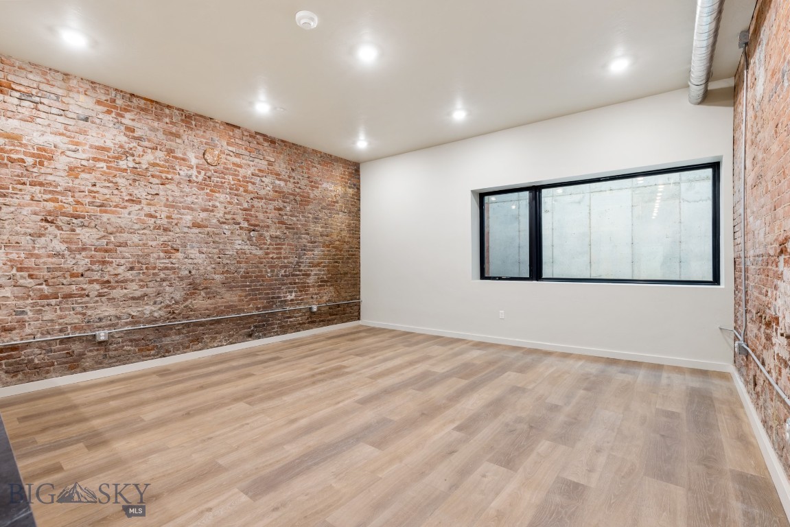 59 E Park Street 104 Property Photo 6