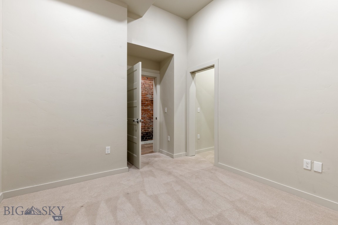 59 E Park Street 104 Property Photo 9