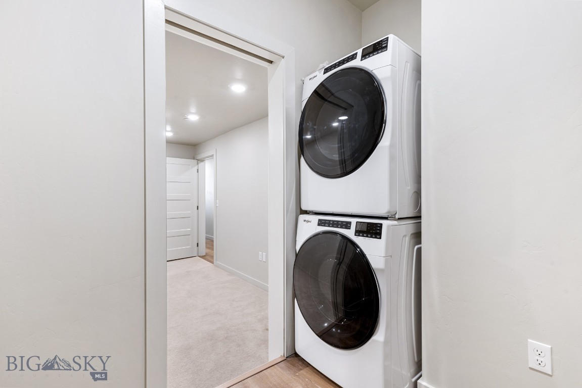 59 E Park Street 202 Property Photo 11