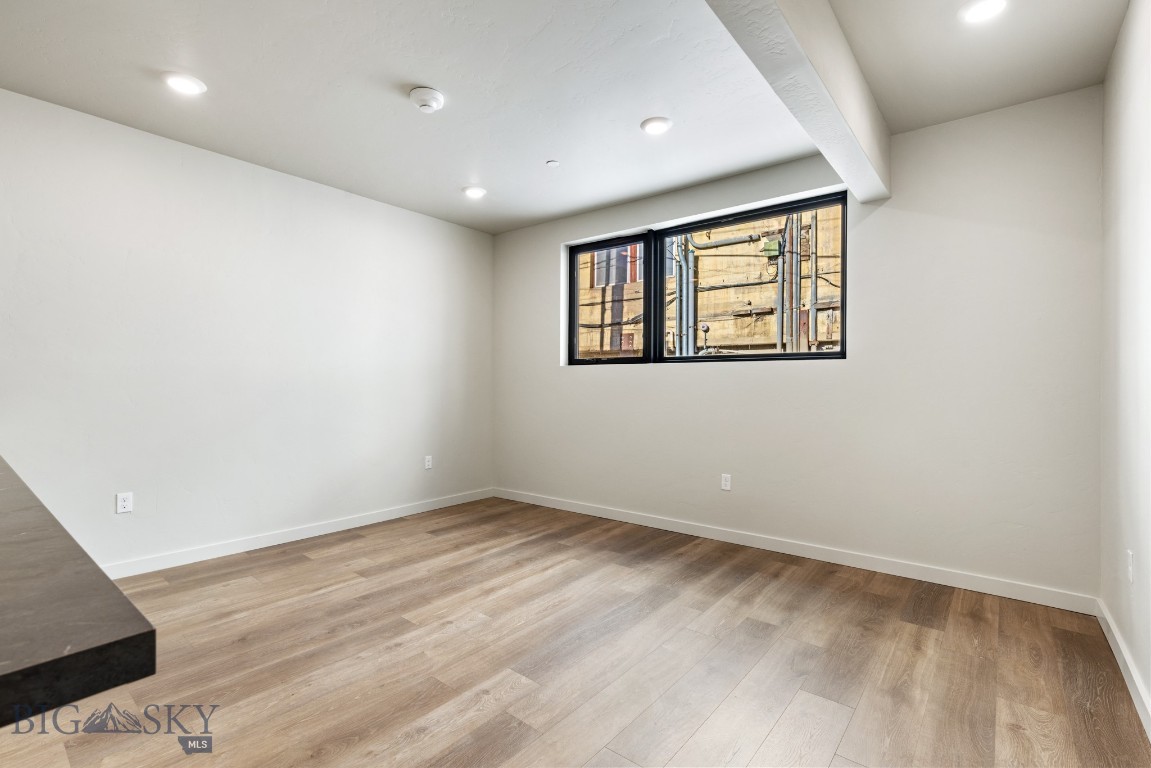 59 E Park Street 204 Property Photo 8