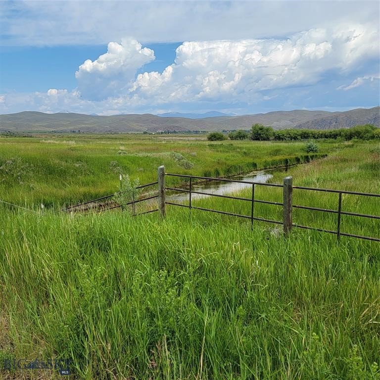 Lot 6 Lincoln Drive Property Photo 9