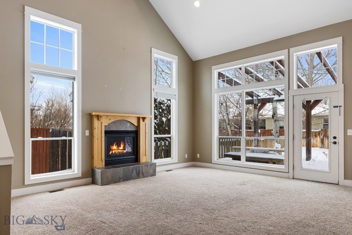 885 Loxley Drive Property Photo