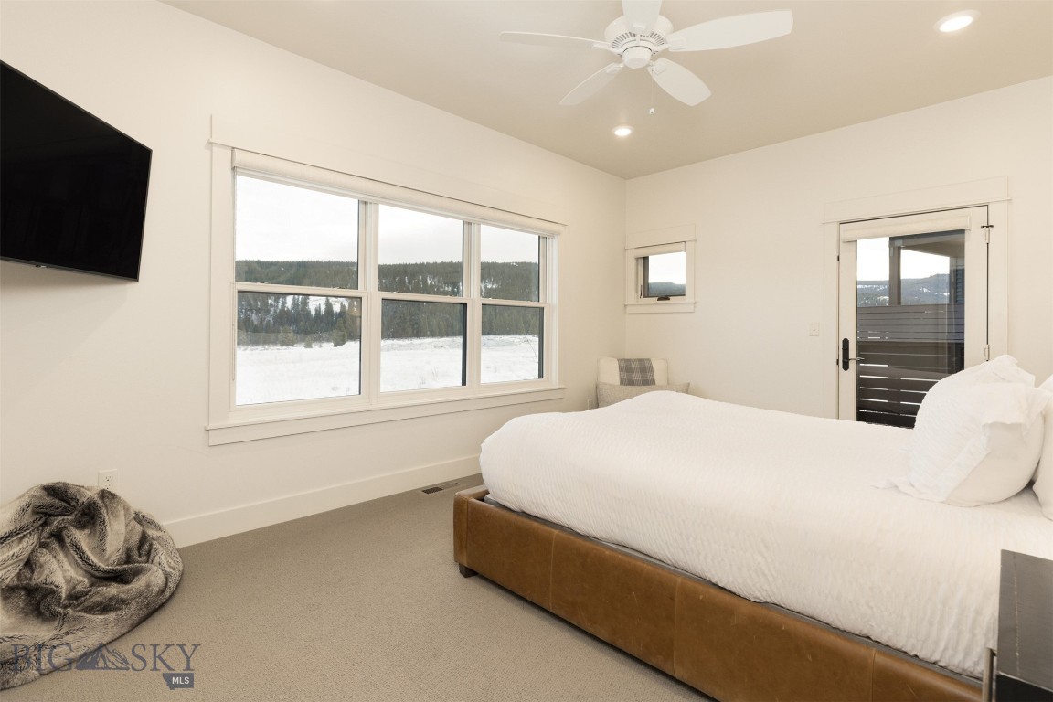 235 Pheasant Tail Lane B Property Photo 29