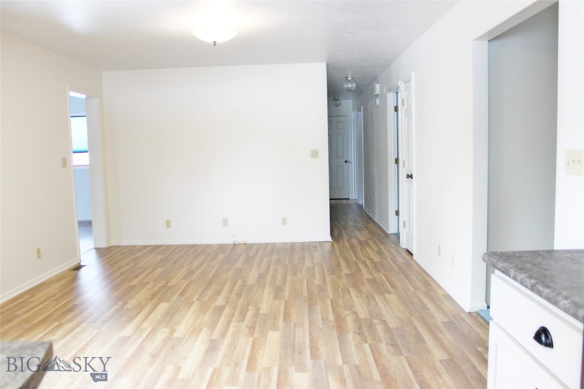218 W Armitage Street Property Photo 14