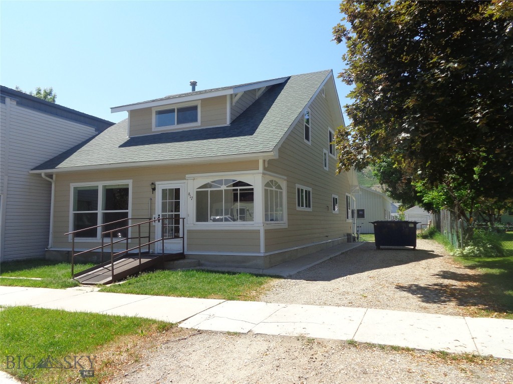 917 E 3rd Street