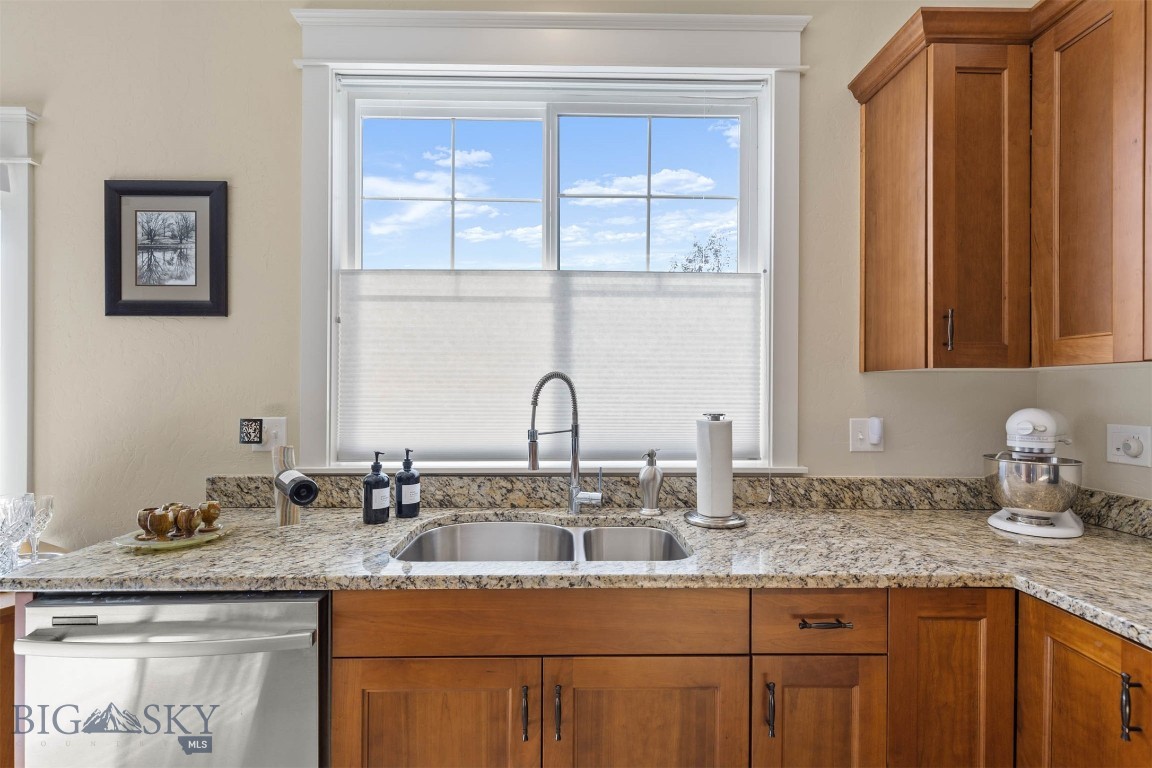 30 Gloria Court Property Photo 16
